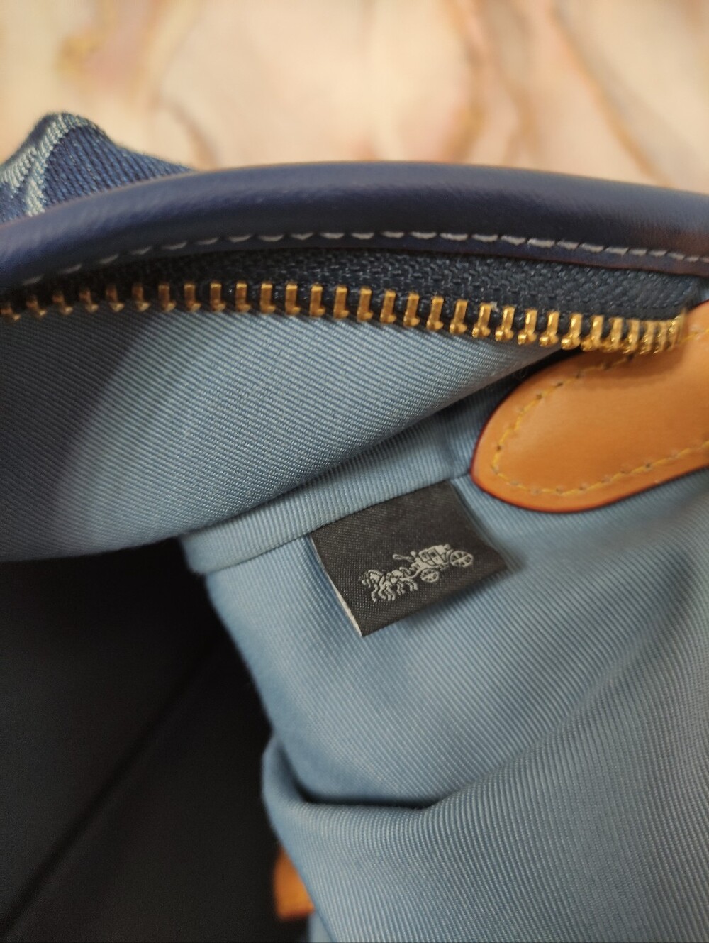Coach CY702 Laurel Shoulder Bag in Signature Denim - Picture 16 of 16